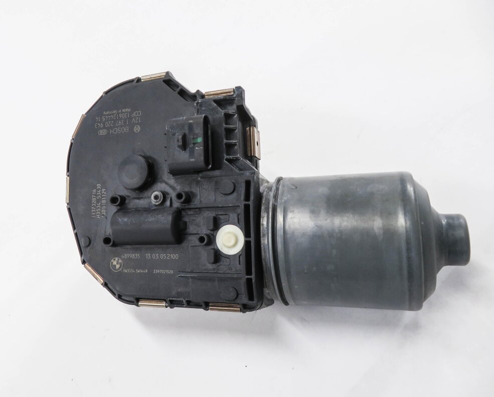 Thumbnail 2: 2010-2016 BMW M5 528i 535i 550i 740i 750i 760i (F01 F10) WINDSHIELD WIPER MOTOR