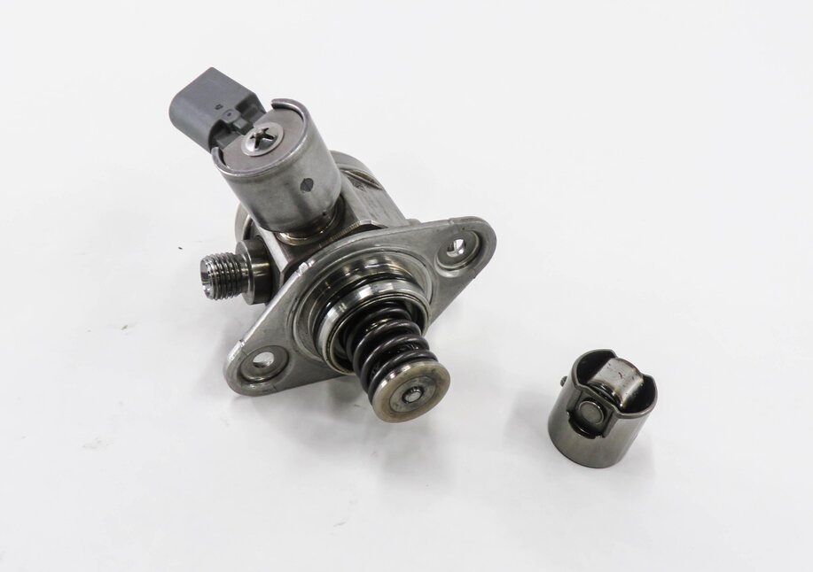 Thumbnail 2: 12-15 BMW 135i 335i 535i 740i X1 X3 X5 X6 - 3.0L N55 TURBO MECHANICAL FUEL PUMP