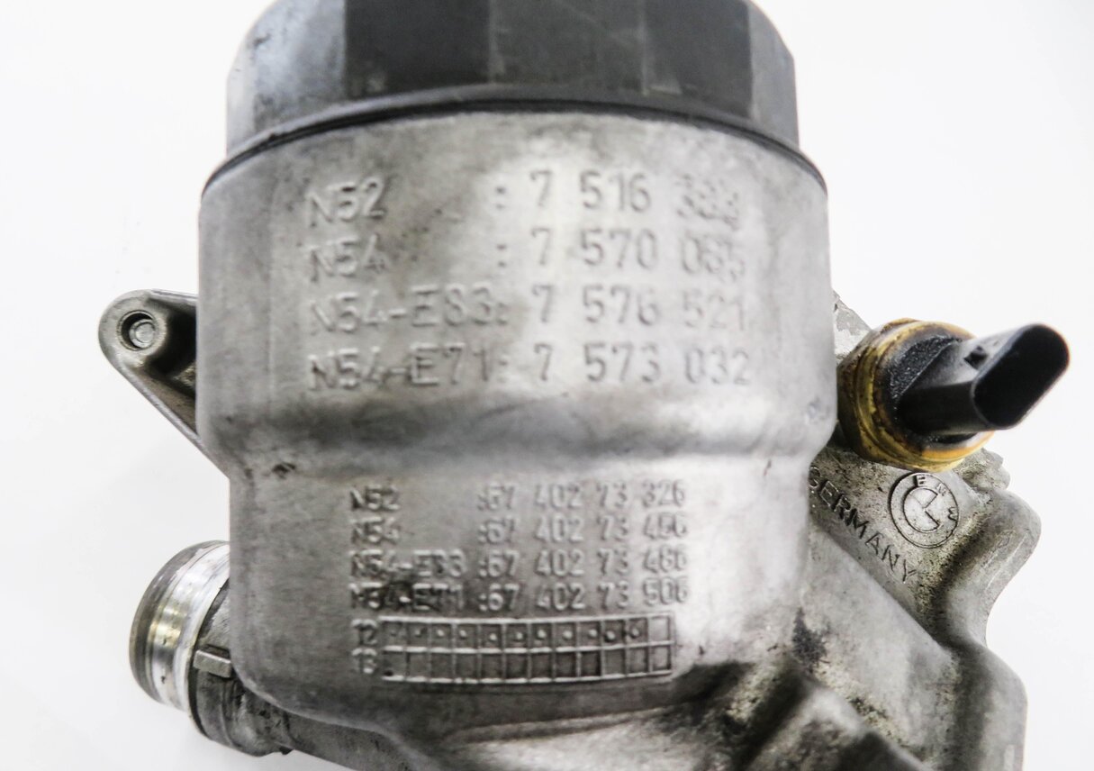 Thumbnail 6: 2013 BMW 535i (F10) 3.0L N55 TURBO ENGINE - OIL FILTER HOUSING