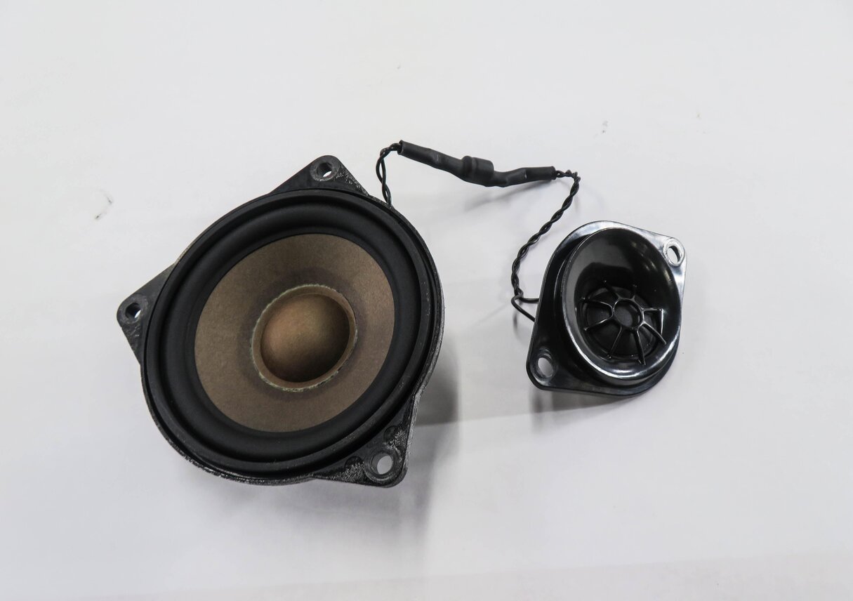 Thumbnail 8: 2013 BMW 535i (F10) RADIO STEREO SUB SUBWOOFER TWEETER SPEAKER SET-12