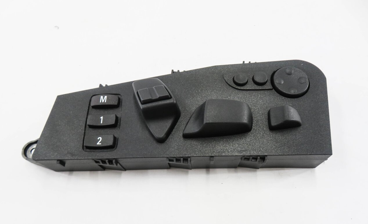 Thumbnail 2: 2013 BMW X5 (E70) RIGHT FRONT PASSENGER MEMORY SEAT ADJUSTMENT SWITCH BUTTON