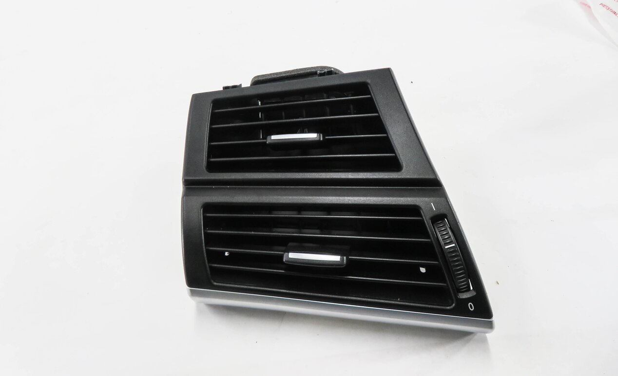 Thumbnail 2: 2013 BMW X5 (E70) LEFT FRONT DRIVER DASH HEATER A/C AIR VENT