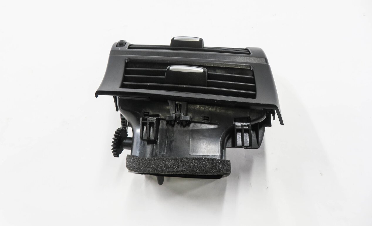 Thumbnail 3: 2013 BMW X5 (E70) LEFT FRONT DRIVER DASH HEATER A/C AIR VENT