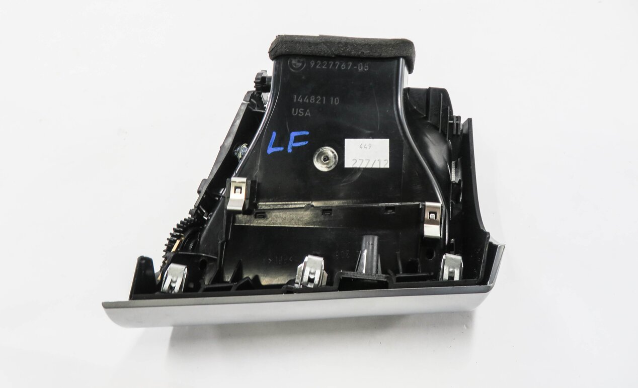 Thumbnail 4: 2013 BMW X5 (E70) LEFT FRONT DRIVER DASH HEATER A/C AIR VENT