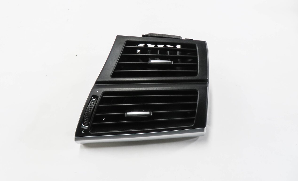 Thumbnail 2: 2013 BMW X5 (E70) RIGHT FRONT PASSENGER DASH HEATER A/C AIR VENT