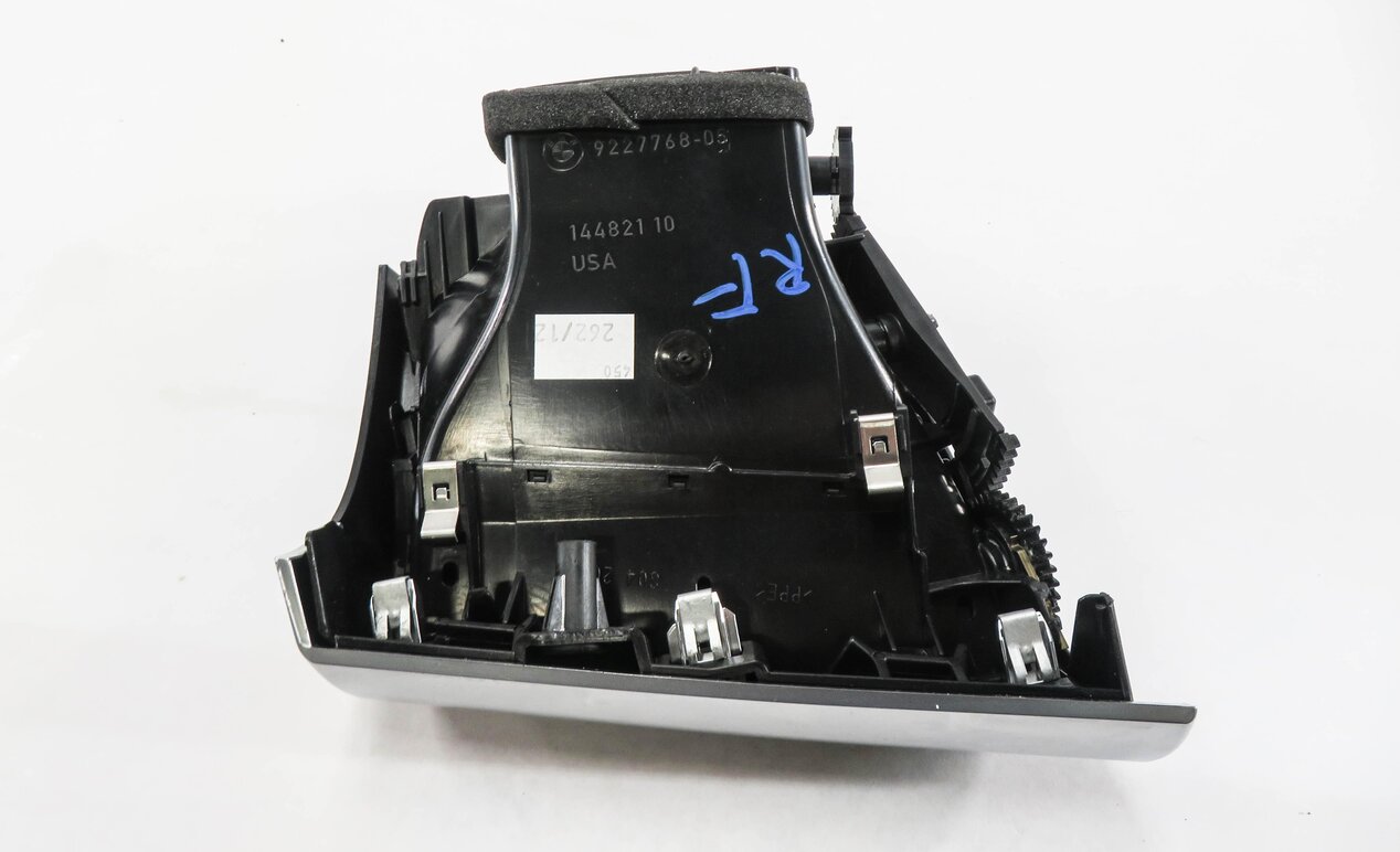 Thumbnail 4: 2013 BMW X5 (E70) RIGHT FRONT PASSENGER DASH HEATER A/C AIR VENT