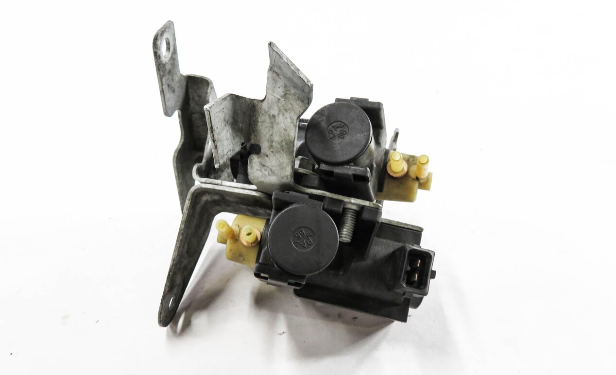 2013 BMW X5 (E70) 4.4L N63 TWIN TURBO ENGINE TURBOCHARGER PRESSURE SOLENOID SET