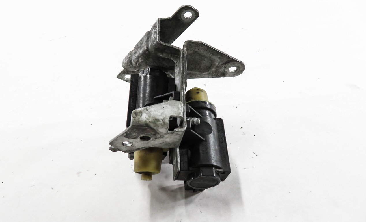Thumbnail 3: 2013 BMW X5 (E70) 4.4L N63 TWIN TURBO ENGINE TURBOCHARGER PRESSURE SOLENOID SET
