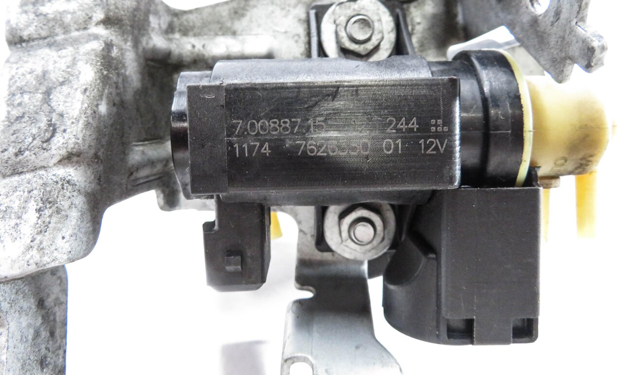 Thumbnail 4: 2013 BMW X5 (E70) 4.4L N63 TWIN TURBO ENGINE TURBOCHARGER PRESSURE SOLENOID SET