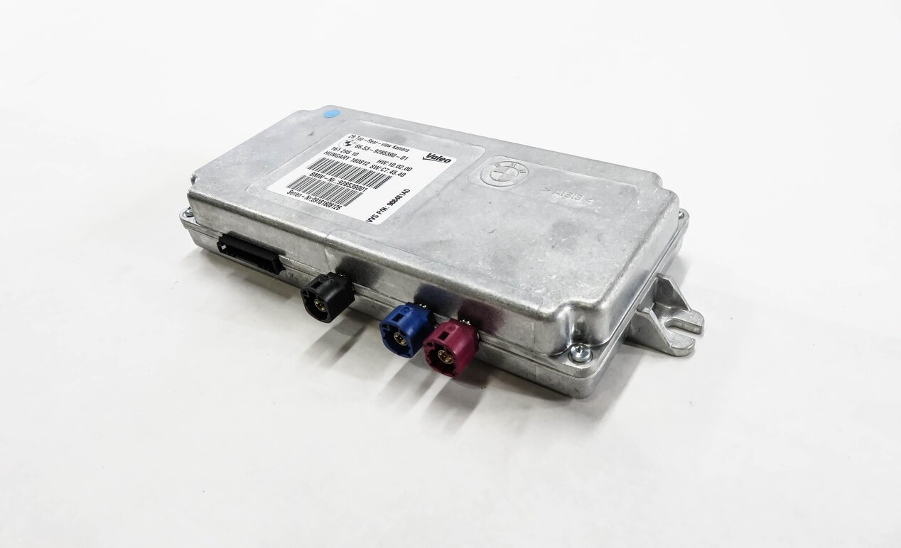 Thumbnail 2: 2013 BMW X5 (E70) REARVIEW SIDE VIEW CAMERA CONTROL MODULE