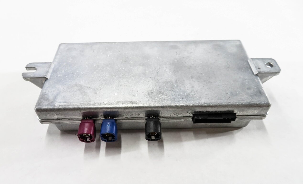 Thumbnail 4: 2013 BMW X5 (E70) REARVIEW SIDE VIEW CAMERA CONTROL MODULE