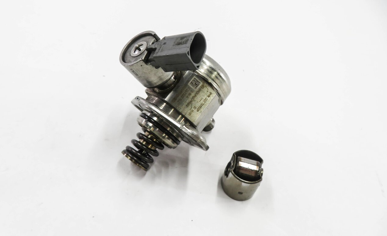 08-14 BMW 550i 650i 750i X5 X6 (F01 F10 E70 E71 E72) 4.4L - MECHANICAL FUEL PUMP