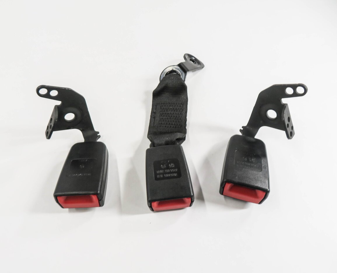 Thumbnail 3: 2014 MERCEDES C250 (W204) REAR - SEATBELT BUCKLE RECEIVER SET (BLACK)