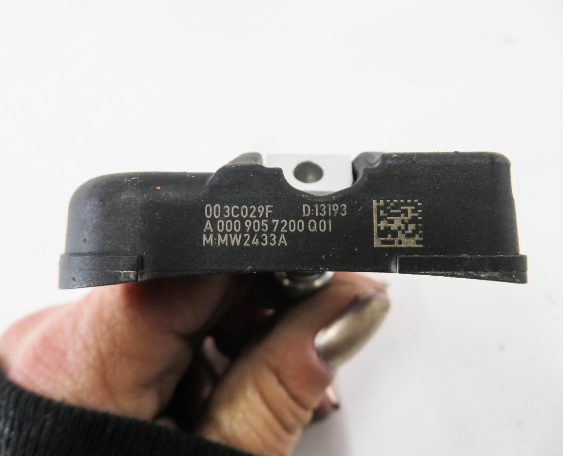 Thumbnail 4: 2014 MERCEDES C250 (W204) TPMS TIRE AIR PRESSURE SENSOR SET (433.92 MHz)