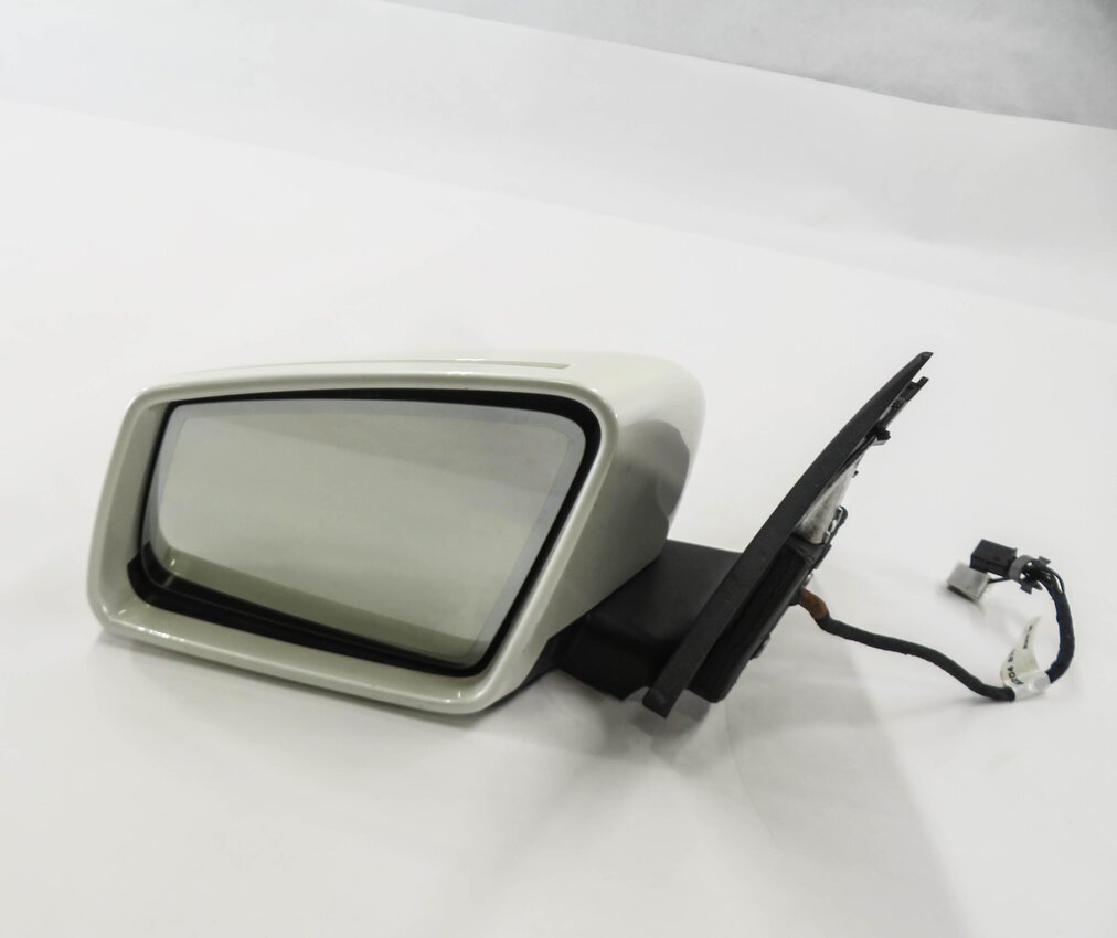 Thumbnail 3: 12-15 MERCEDES C250 C350 C63 (W204) LEFT - HEAT MEM AUTODIM DOOR MIRROR (WHITE)