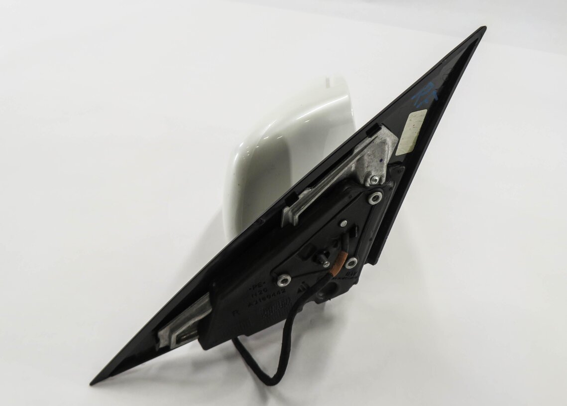 Thumbnail 4: 12-15 MERCEDES C250 C350 C63 (W204) RIGHT HEATED MEMORY DOOR MIRROR (WHITE)