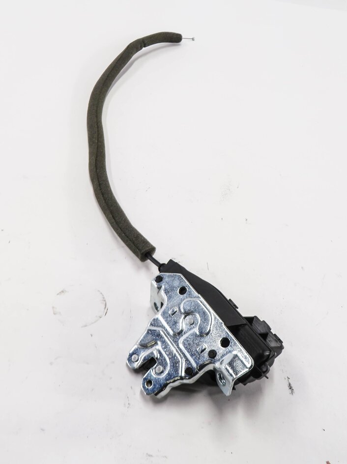 Thumbnail 2: 2012 MERCEDES C250 (W204) REAR TRUNK LOCK LATCH ACTUATOR