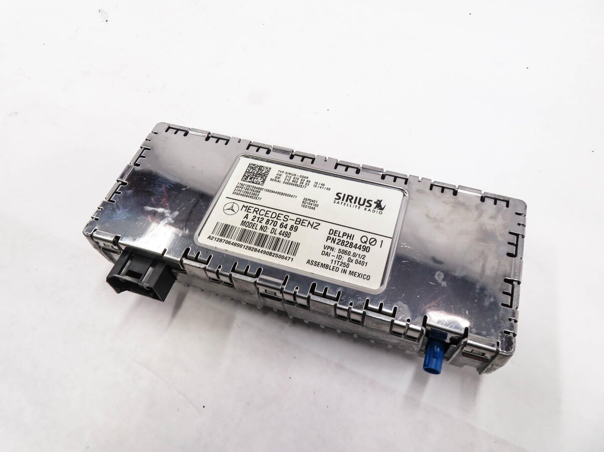10-16 MERCEDES C250 C300 C350 E350 E550 GLK350 ML350 - SIRIUS SATELLITE RECEIVER