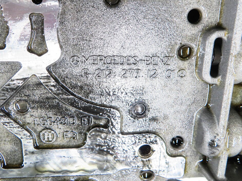Thumbnail 7: 12-15 MERCEDES C250 C350 SLK250 SLK350 (W204) TRANSMISSION VALVE BODY BLOCK