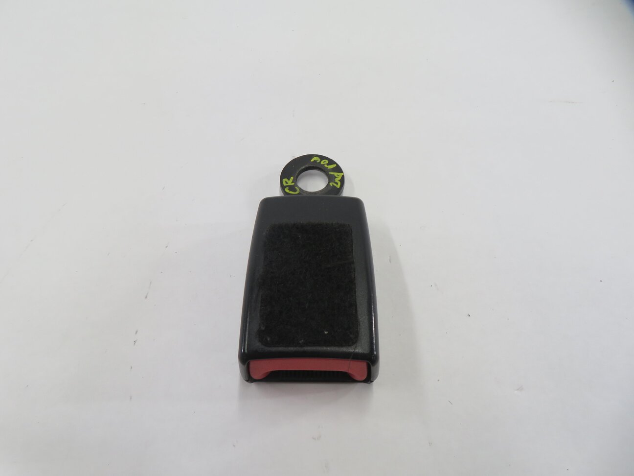 Thumbnail 2: 2010 LAND ROVER LR4 - REAR 2nd SECOND ROW SEAT CENTER SEATBELT BUCKLE RECEIVER