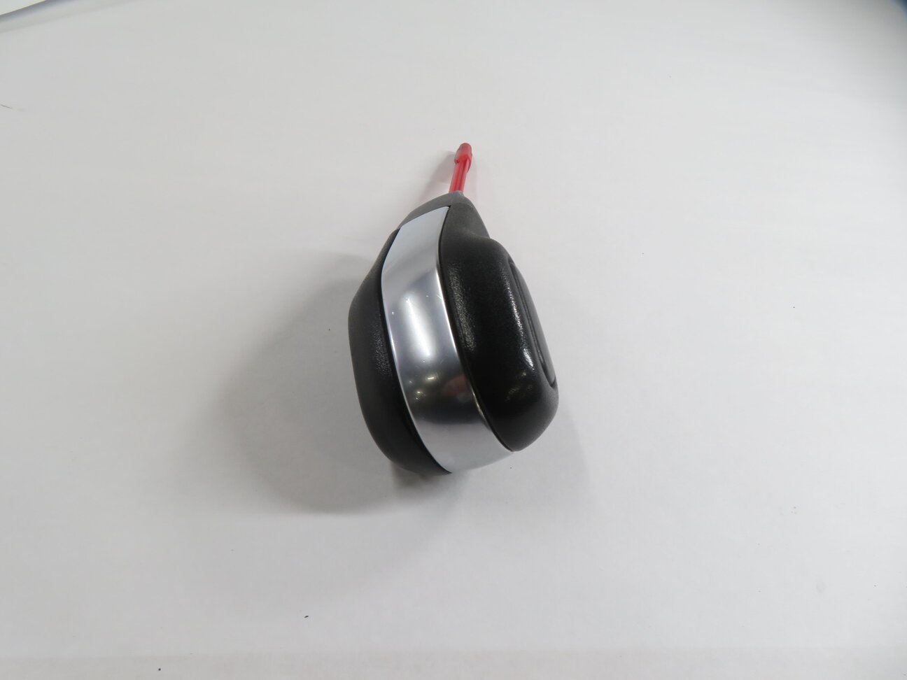 Thumbnail 2: 2010 LAND ROVER LR4 - TRANSMISSION GEAR SHIFTER SHIFT KNOB HANDLE