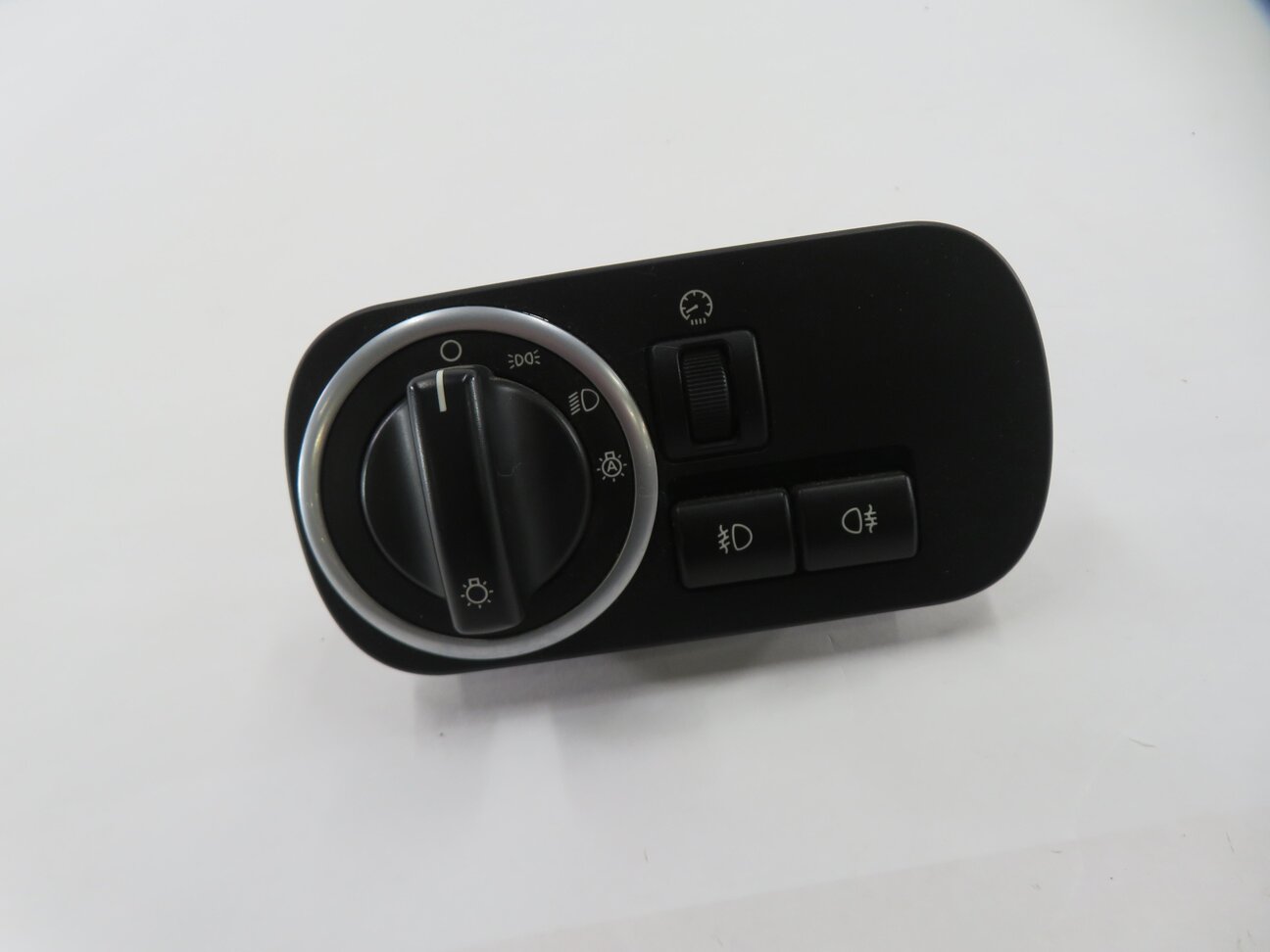 2010-2016 LAND ROVER LR4 / RANGE ROVER SPORT (L320) HEADLIGHT SWITCH