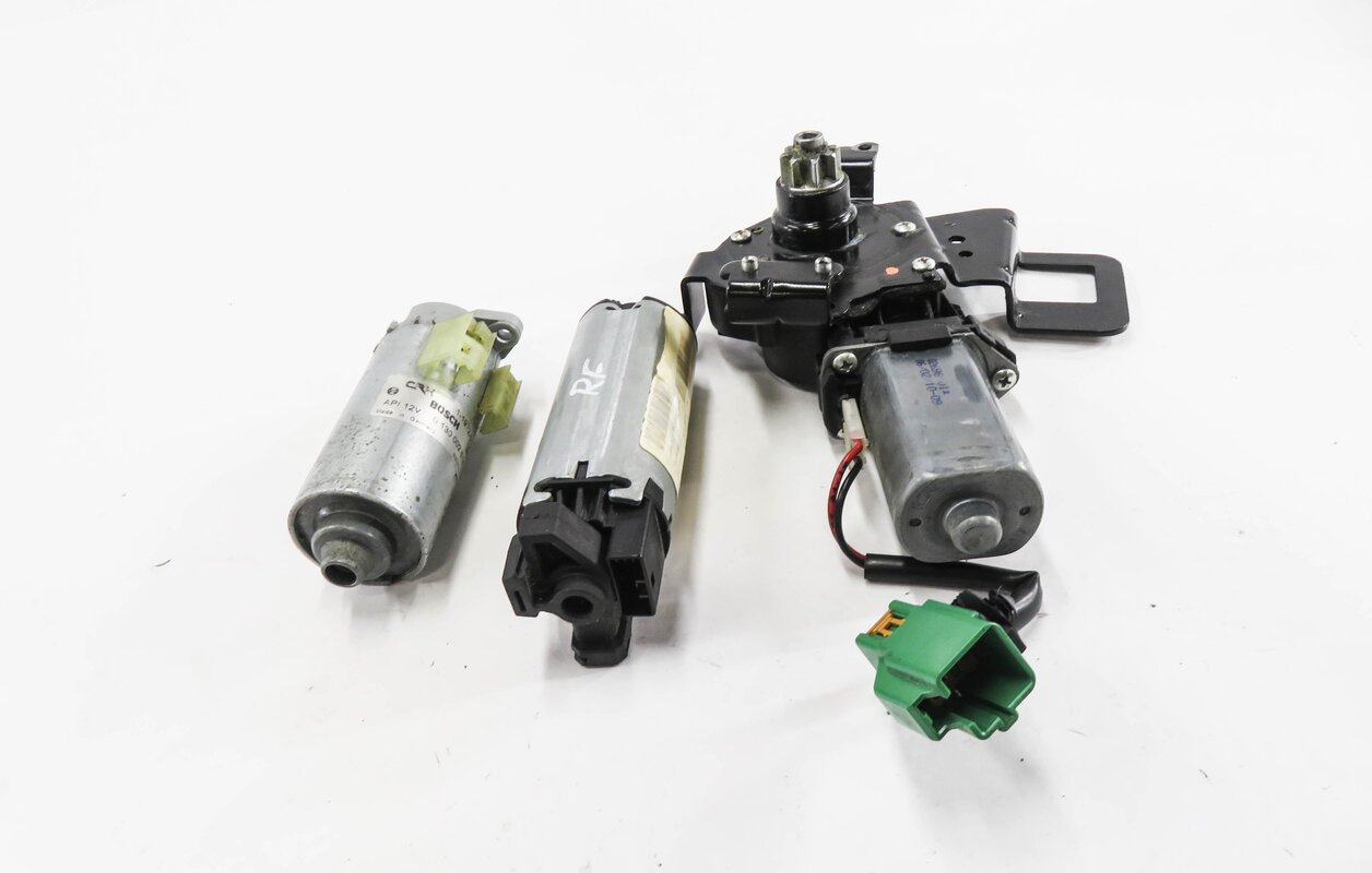 Thumbnail 2: 2010 LAND ROVER LR4 - RIGHT FRONT PASSENGER SEAT ADJUSTMENT MOTOR SET-3