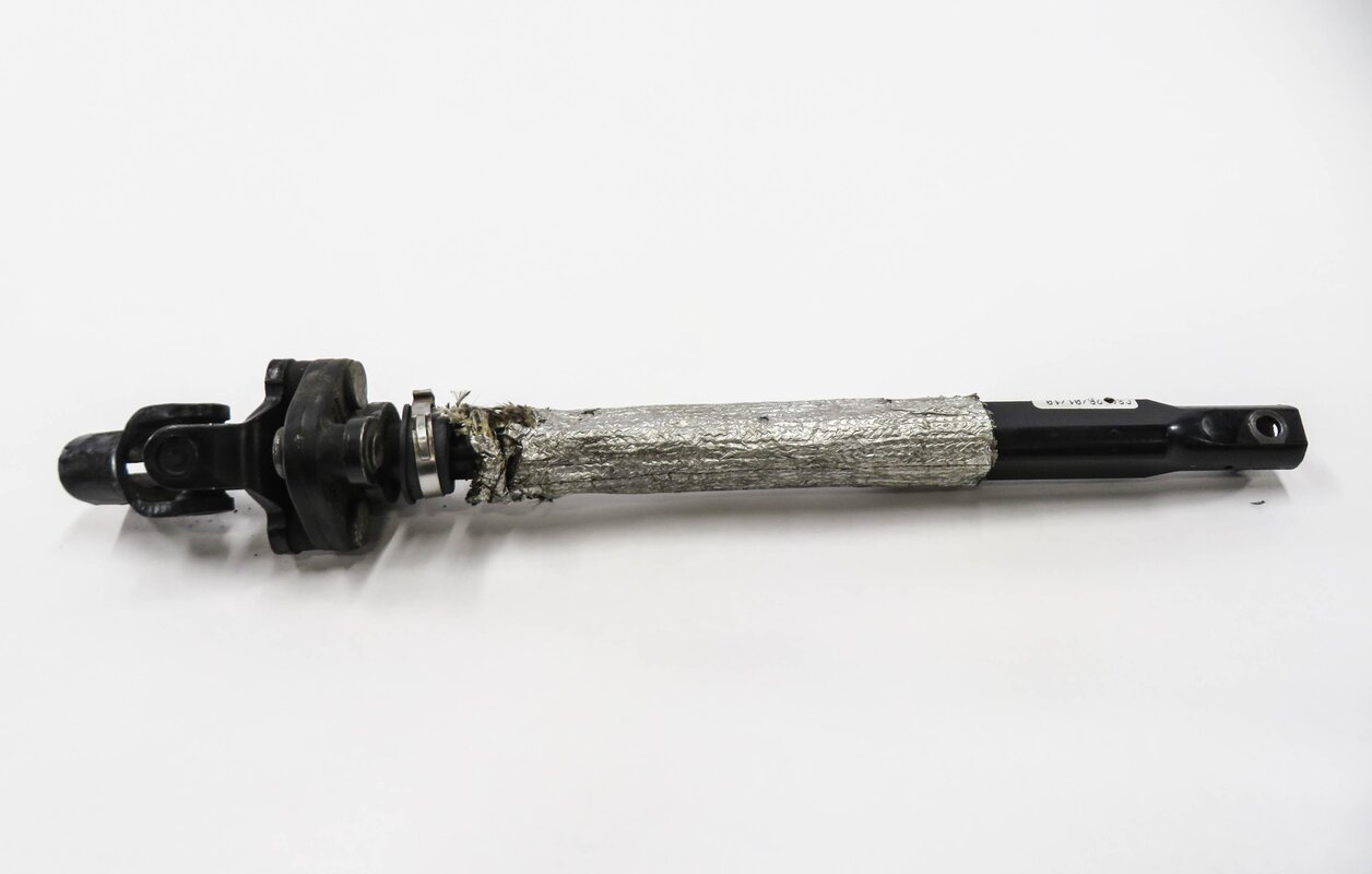 Thumbnail 2: 2010 LAND ROVER LR4 - STEERING COLUMN SHAFT U-JOINT COUPLER LINKAGE SHAFT