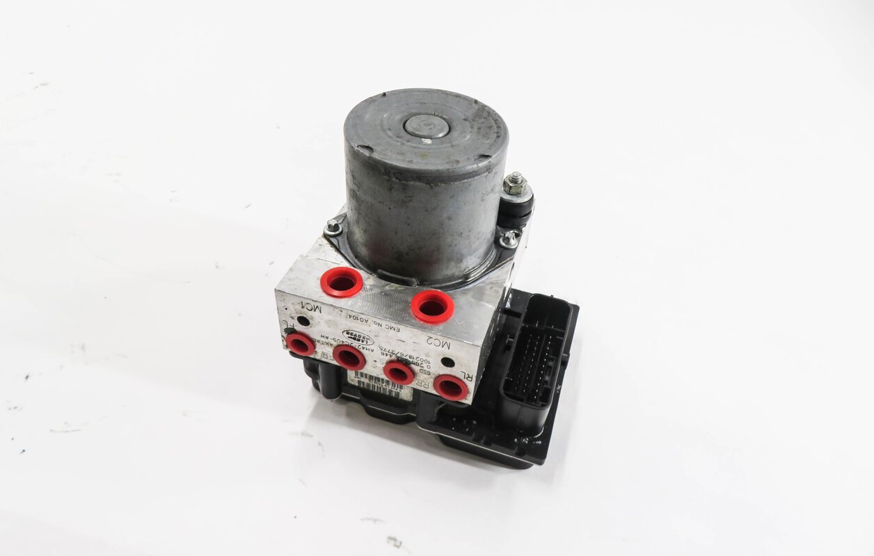 Thumbnail 2: 2010 LAND ROVER LR4 - ABS ANTI LOCK BRAKE PUMP w/ MODULE