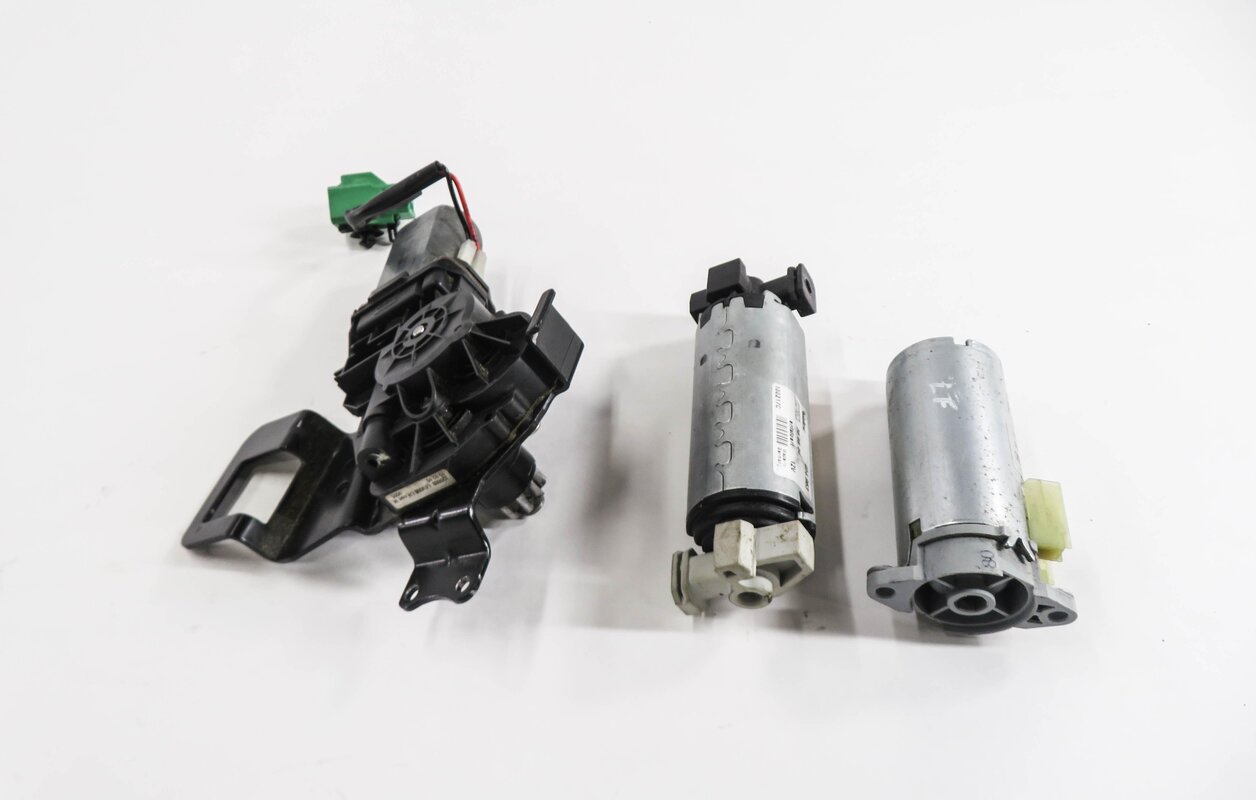 Thumbnail 3: 2010 LAND ROVER LR4 - LEFT FRONT DRIVER SEAT ADJUSTMENT MOTOR SET-3