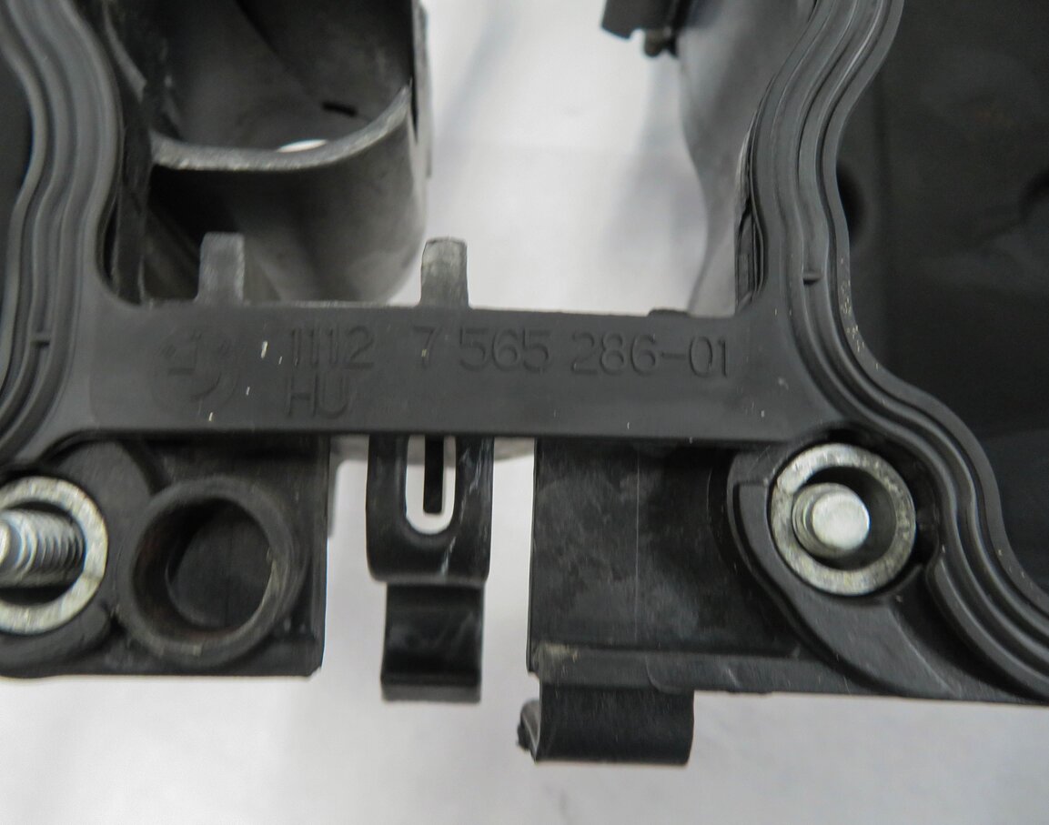 Thumbnail 6: 07-16 BMW 335i 535i 740i X6 Z4 (E60 E90) 3.0L N54 TWIN TURBO ENGINE VALVE COVER