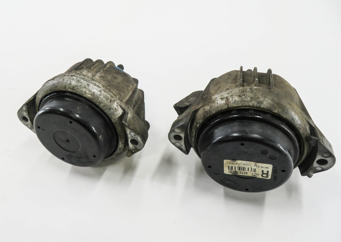 Thumbnail 6: 2008 BMW 335i (E90) 3.0L N54 TURBO ENGINE LEFT & RIGHT SIDE MOTOR MOUNT SET-2