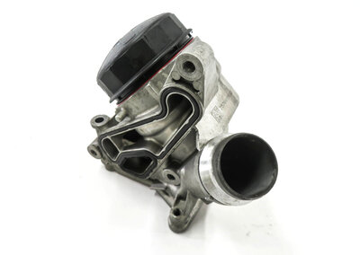 Thumbnail 3: 2008 BMW 335i (E90) 3.0L N54 TURBO ENGINE OIL FILTER HOUSING w/ CAP