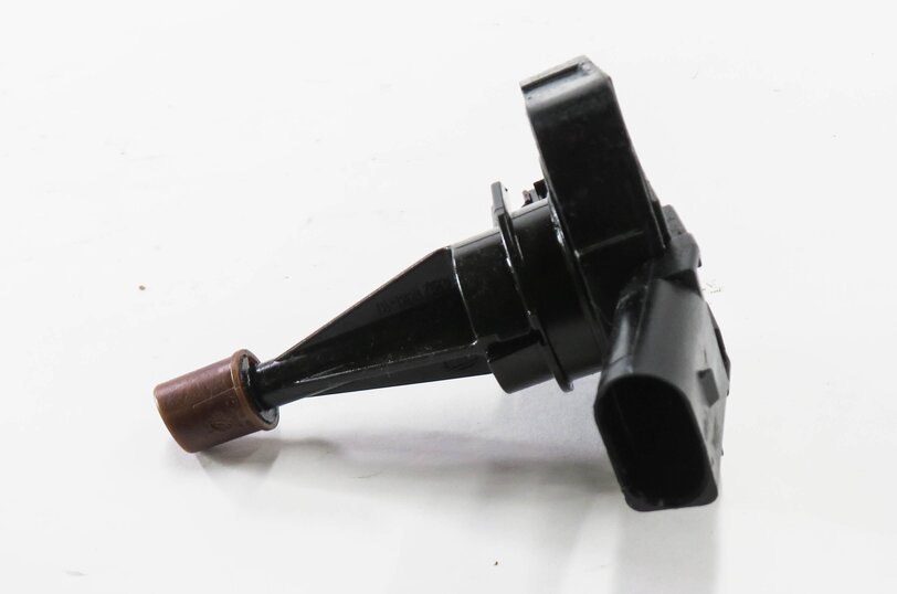 Thumbnail 3: 2012 AUDI A6 (C7) 3.0L SUPERCHARGED ENGINE - OIL LEVEL SENSOR SENDER