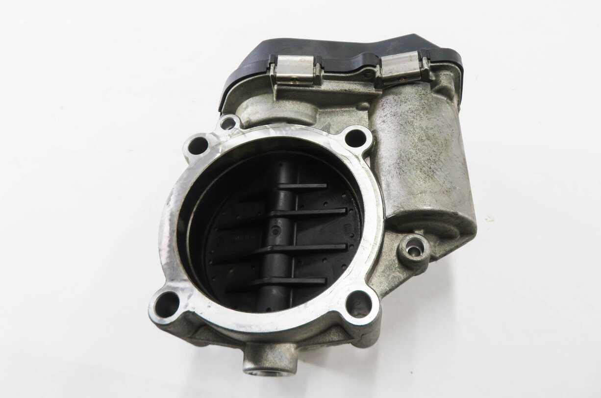 Thumbnail 4: 09-17 AUDI A4 A5 S5 S6 S7 S8 Q5 SQ5 (B8 8K 8T 8R C7) 3.0L / 3.2L - THROTTLE BODY