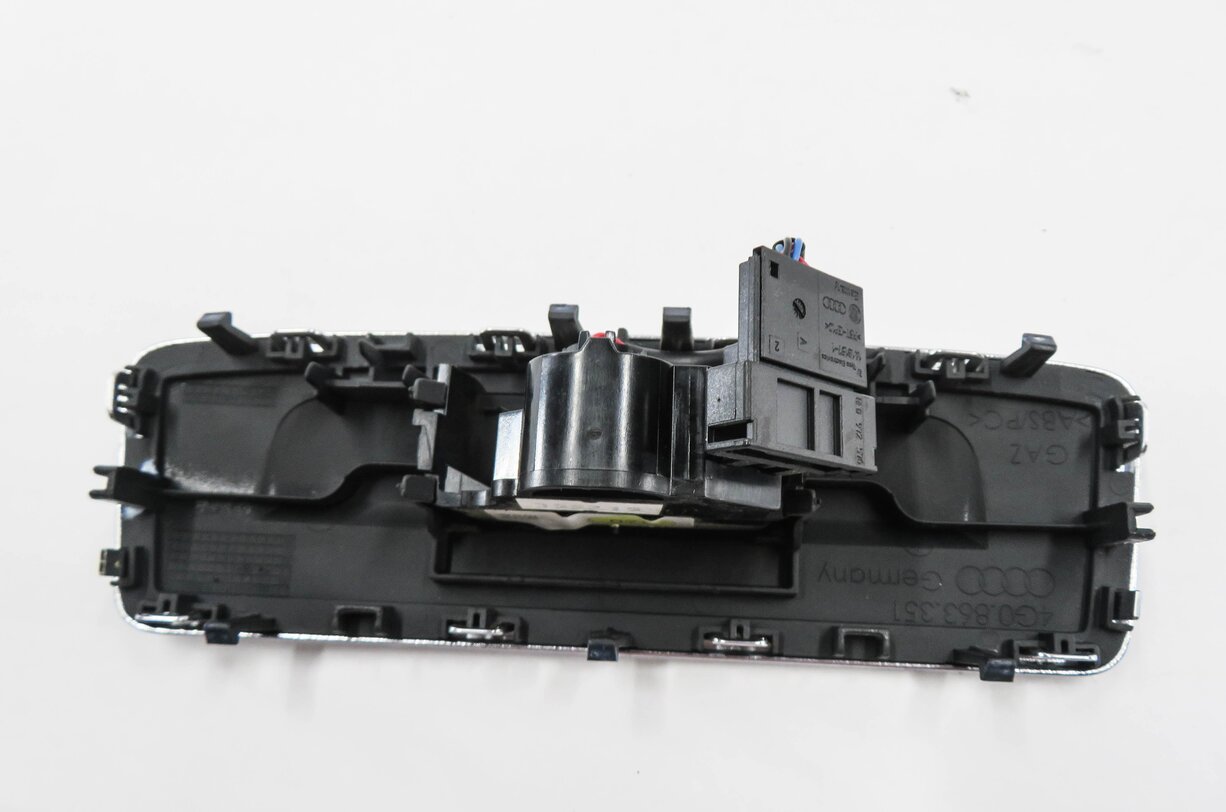 Thumbnail 4: 2012-2015 AUDI A6 S6 A7 S7 (C7 4G8) REAR HEATER A/C TEMPERATURE CONTROL PANEL