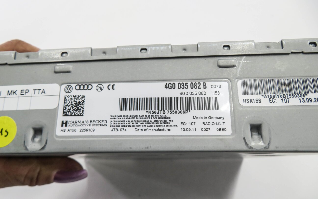 Thumbnail 4: 2012 AUDI A6 (C7) RADIO STEREO RECEIVER CONTROL MODULE