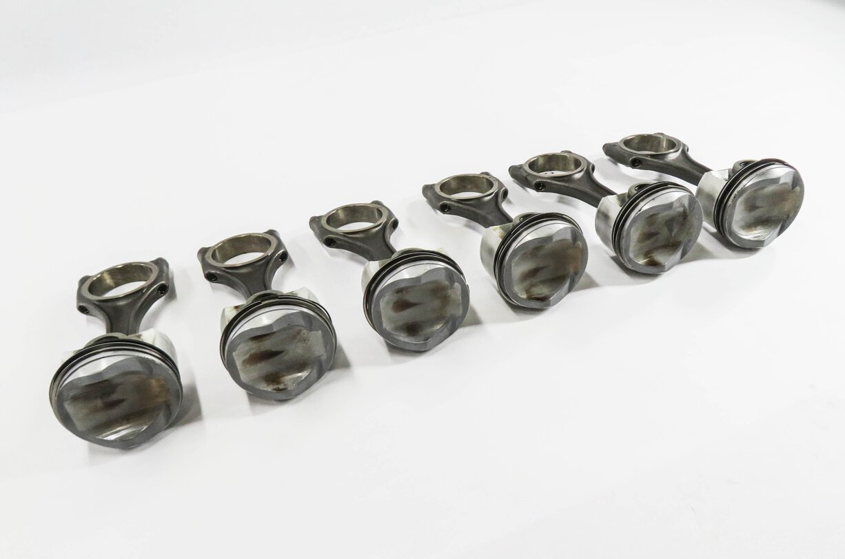 Thumbnail 4: 09-17 AUDI A6 A7 A8 Q5 Q7 S4 S6 Q5 TOUAREG - 3.0L SUPERCHARGED ENGINE PISTON SET