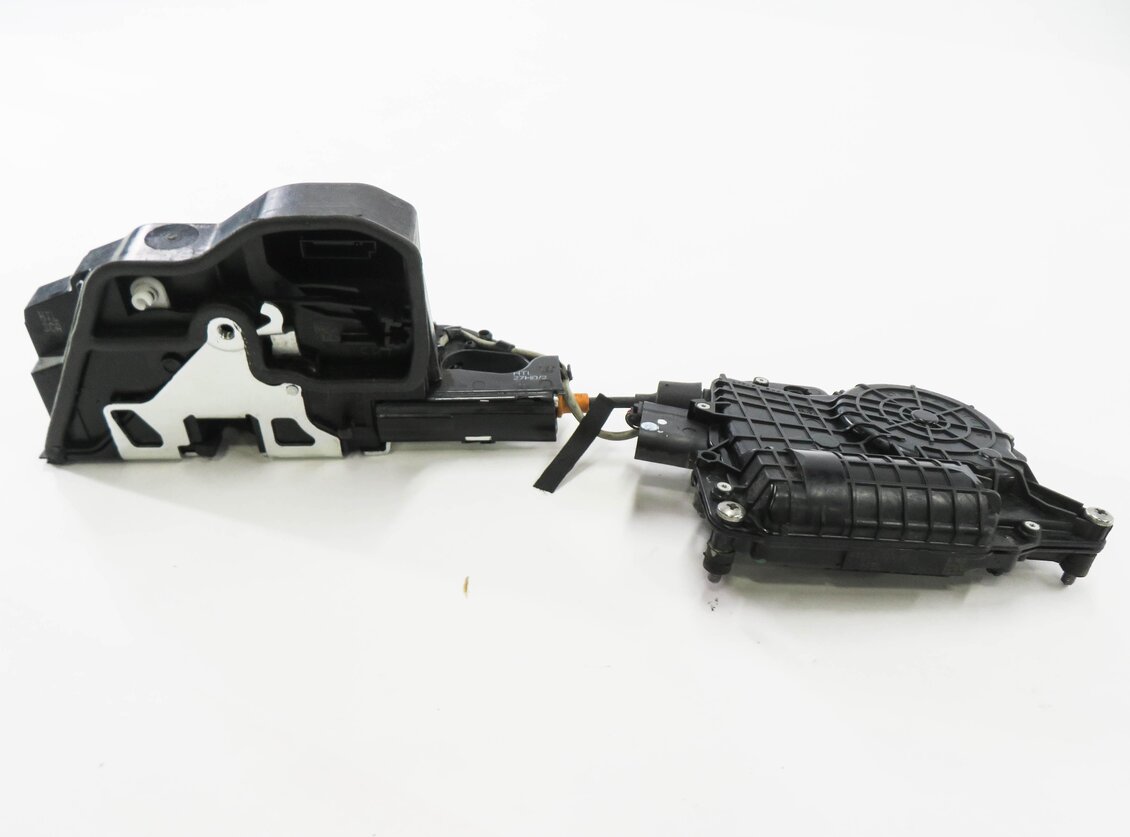 Thumbnail 3: 2011 BMW X5M ///M (E70) LEFT REAR DOOR SOFT CLOSE DOOR LOCK LATCH ACTUATOR MOTOR