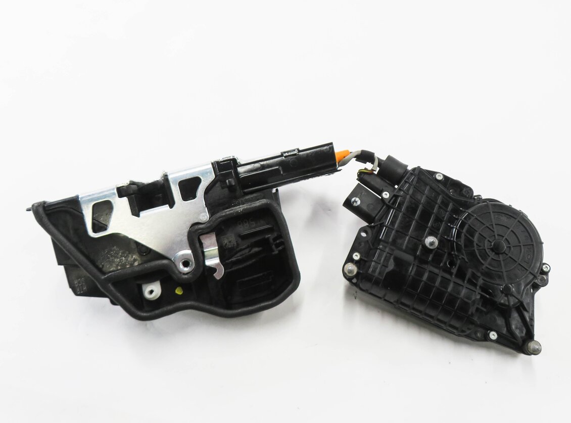 Thumbnail 4: 2011 BMW X5M (E70) RIGHT REAR DOOR SOFT CLOSE DOOR LOCK LATCH ACTUATOR MOTOR