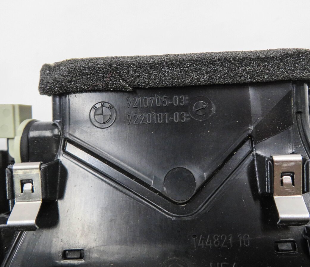 Thumbnail 5: 2011 BMW X5M ///M (E70) FRONT CENTER DASH HEATER A/C AIR VENT HAZARD LOCK SWITCH