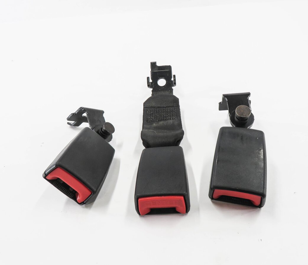 Thumbnail 2: 2011 BMW X5M ///M (E70) REAR 2nd SECOND ROW SEAT SEATBELT BUCKLE RECEIVER SET-3