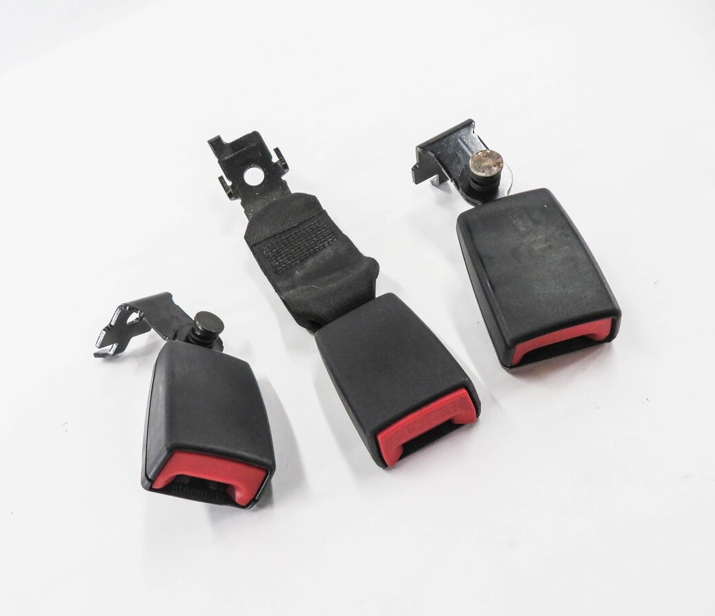 Thumbnail 3: 2011 BMW X5M ///M (E70) REAR 2nd SECOND ROW SEAT SEATBELT BUCKLE RECEIVER SET-3