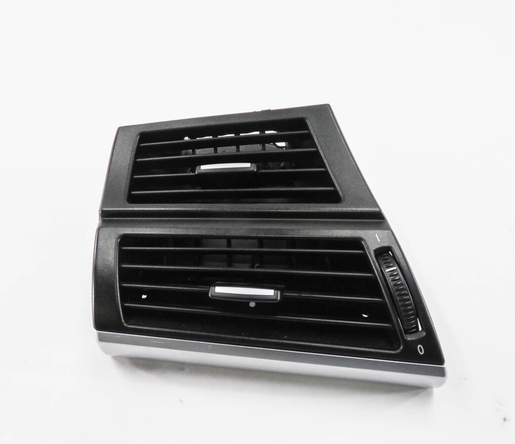 Thumbnail 2: 2011 BMW X5M ///M (E70) LEFT FRONT DRIVER DASH HEATER A/C AIR VENT