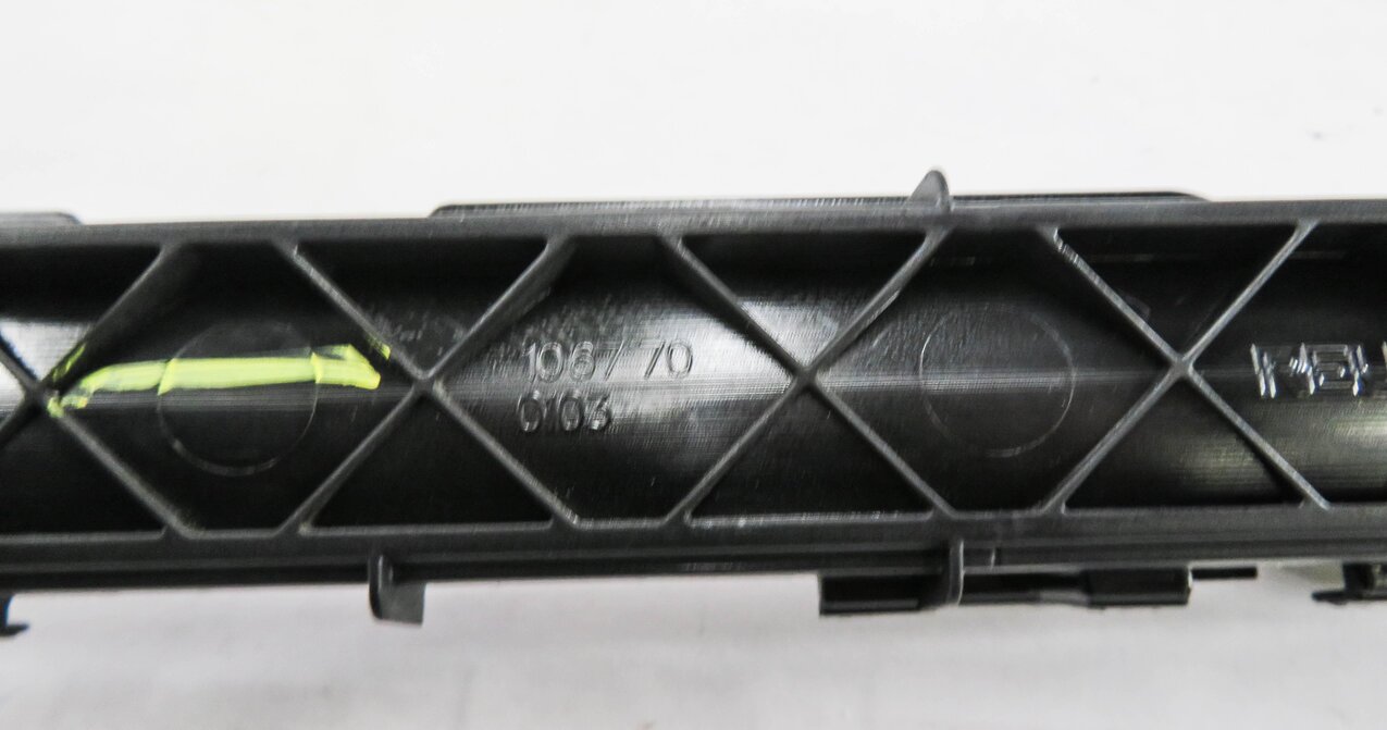 Thumbnail 5: 2011 BMW X5M ///M (E70) LEFT REAR DOOR WINDOW PRIVACY SHADE SUN SCREEN