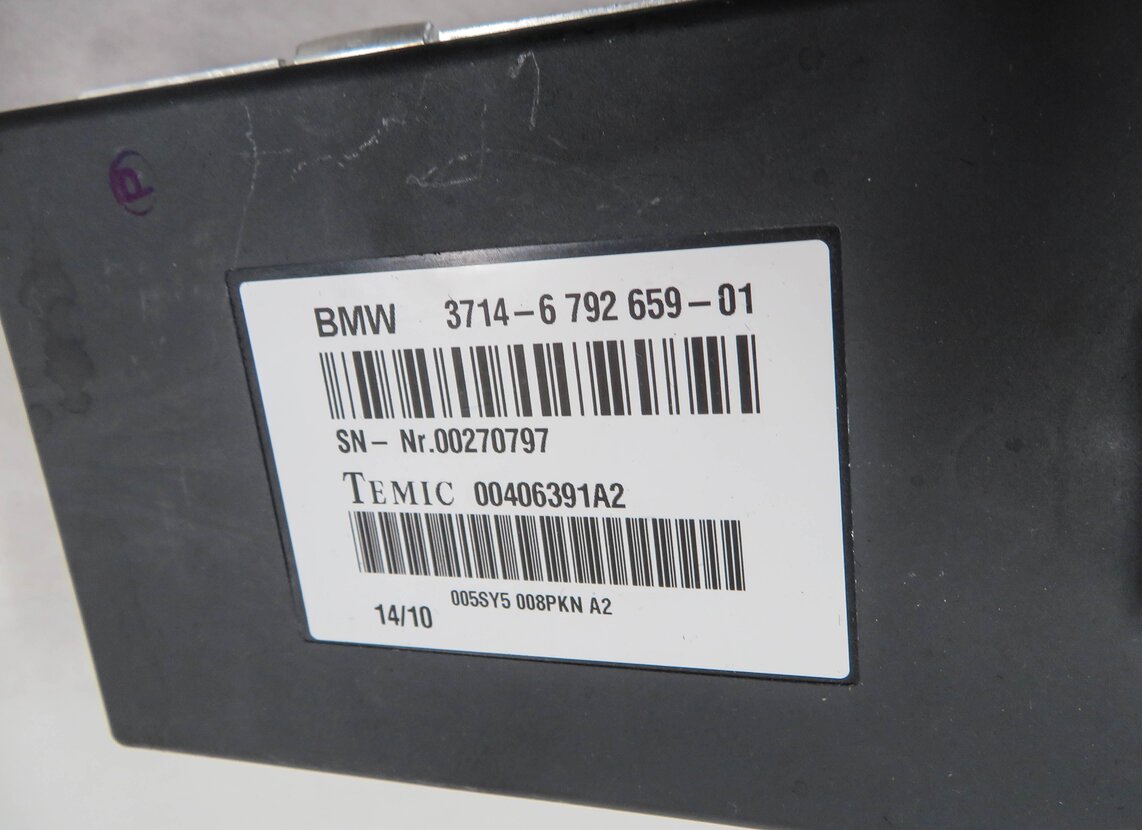 Thumbnail 4: 2011 BMW X5M ///M (E70) DYNAMIC DRIVE SUSPENSION CONTROL MODULE