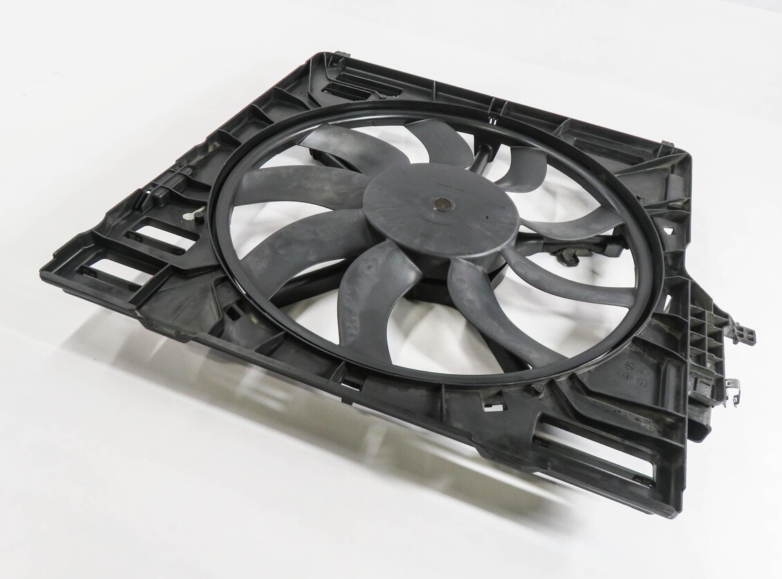 Thumbnail 2: 2008-2014 BMW X5 X5M X6 X6M (E70 E71) 850 WATT RADIATOR COOLING FAN ASSEMBLY