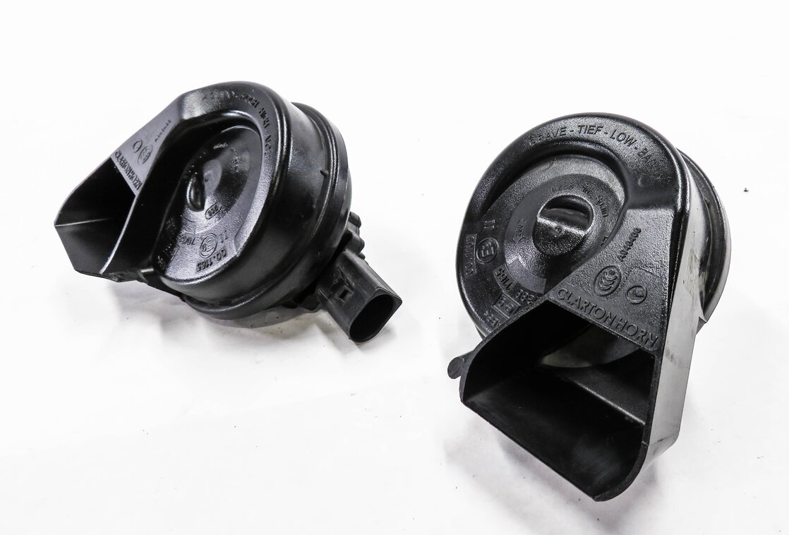 Thumbnail 2: 2008-2017 AUDI A4 A5 S4 S5 Q5 (B8 8K 8R 8T) HIGH & LOW TONE SAFETY HORN SET-2