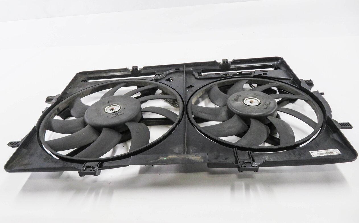 Thumbnail 4: 2009-2017 AUDI A4 A5 Q5 S4 (B8 8T 8R) 2.0L / 3.0L / 3.2L - RADIATOR COOLING FAN