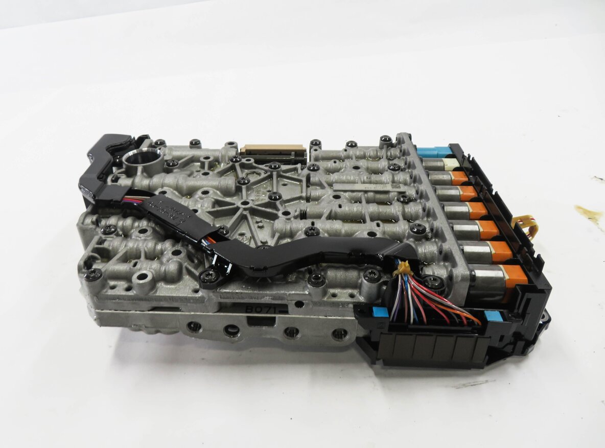 Thumbnail 2: 2014-2016 AUDI Q5 (B8 8R) 2.0L TURBO A/T TRANSMISSION VALVE BODY w/ MECHATRONIC
